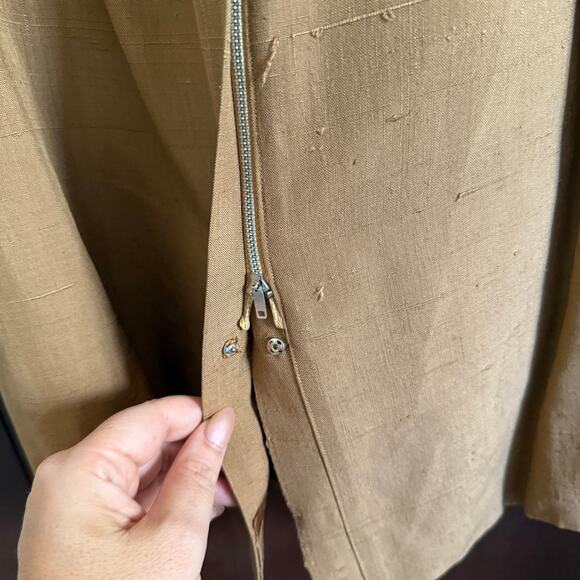 1950s Vintage NEIMAN MARCUS | Dupioni Silk Light Brown Tulip Skirt  | Size 2 - Picture 4 of 10